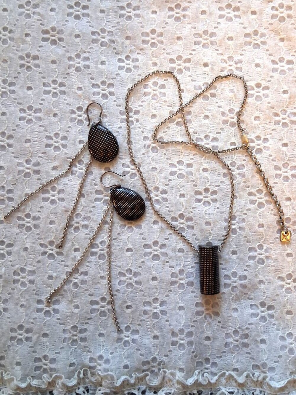 NWOT Bauxo Eco-Chic Black Pendant Silver-Plated Necklace & Earrings